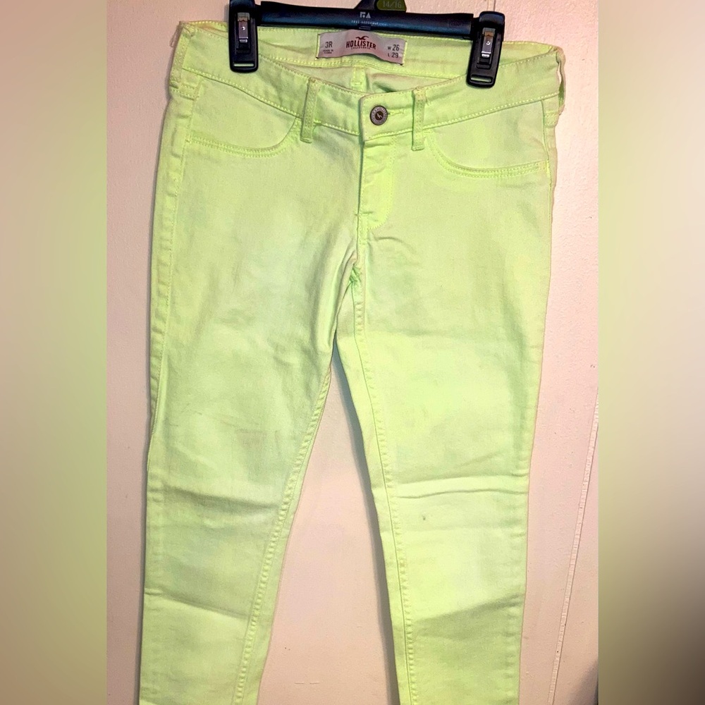 Hollister Light Neon Green Skinny Jeans Size 3R (W26 L29)